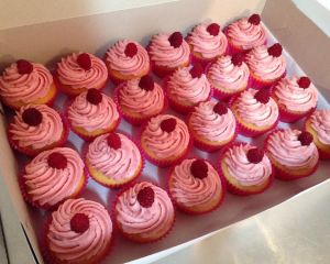 Malinov_cupcakes