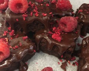 Brownies_s_okol_dou_a_malinou