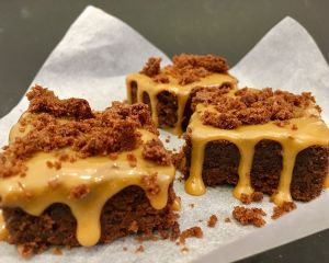 Karamelovo_okoladov_brownies
